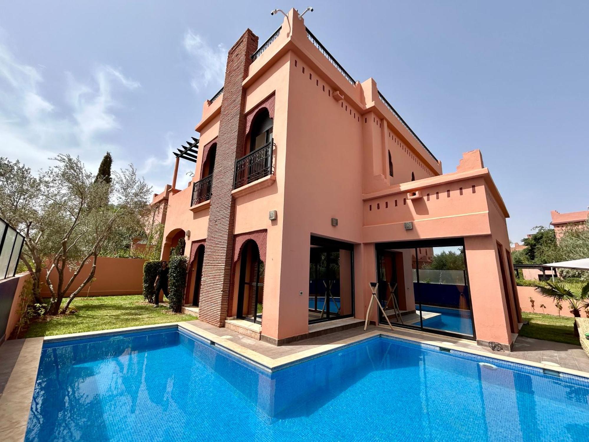 Villa Luxury With Pool, Garden & Gated Security Marrakesh